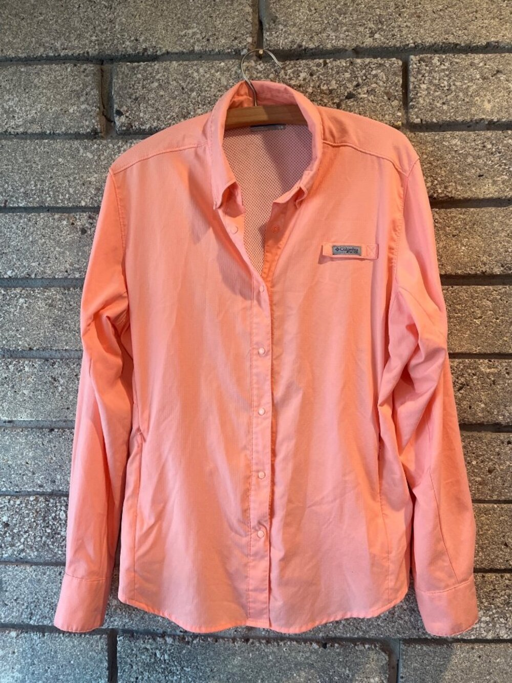 Columbia Womens PFG Long-Sleeve Button-Up Shirt With Mesh Lining Vented Back &